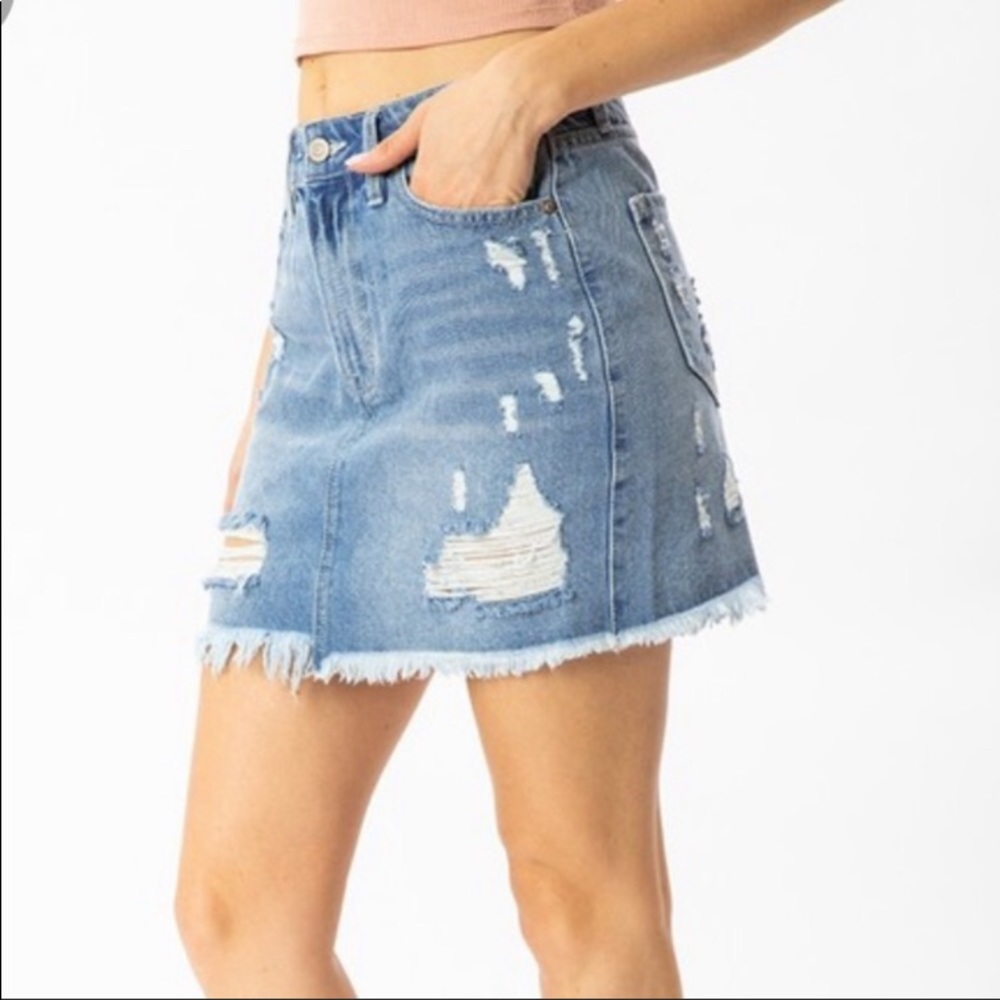 NWT KanCan Distressed Denim Jean Skirt - Picture 9 of 15